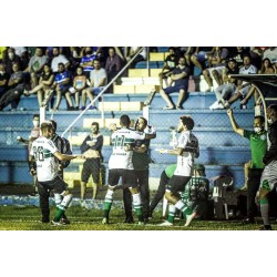 Coritiba vence o União fora de casa e de virada